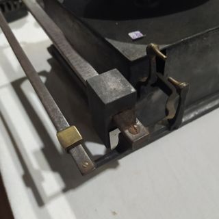 ANTIGUA BÁSCULA CON SU PLATO