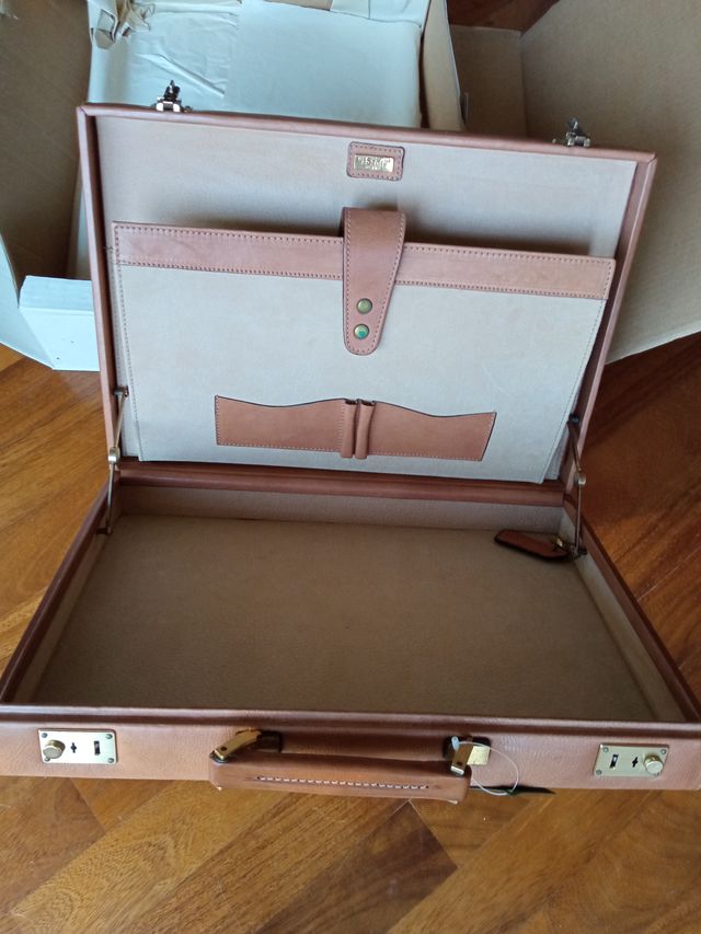 borsa portadocumenti rigida iSanti