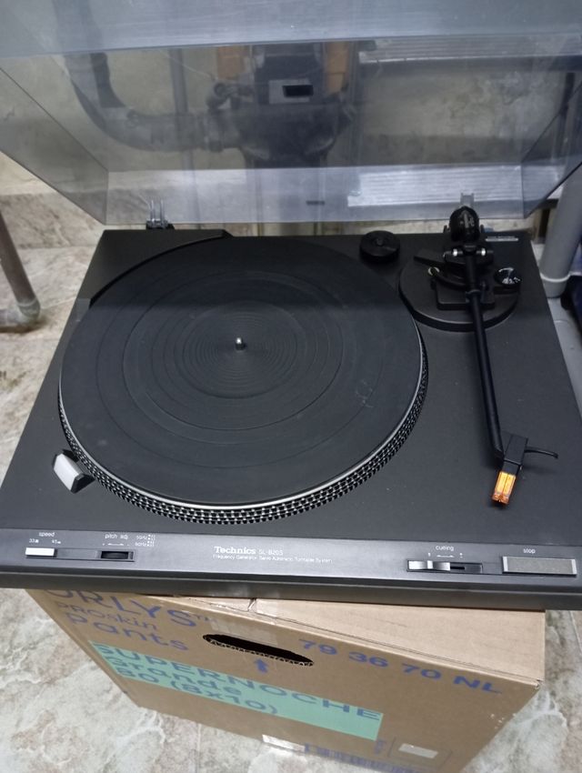 Altavoces Yamaha y tornamesas technics