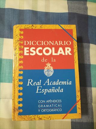 Diccionario Escolar de La Real Academia Espanola (Spanish Edition)