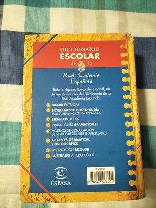 Diccionario Escolar de La Real Academia Espanola (Spanish Edition)