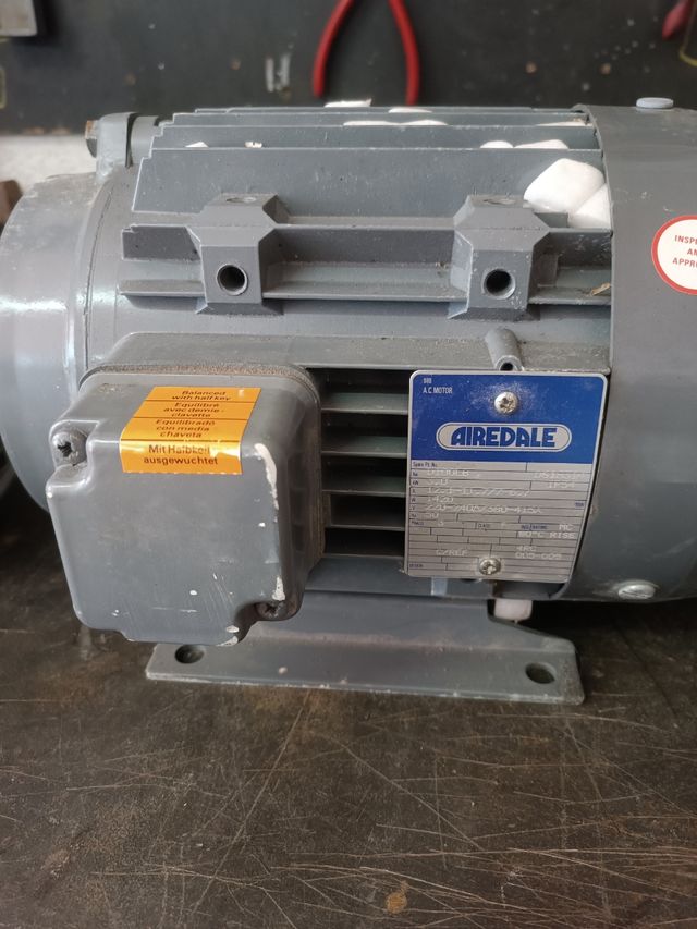 Motores eléctricos nuevos  Escucho ofertas