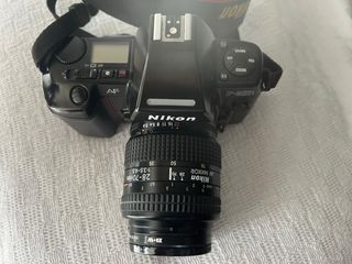 Cámara  Nikon 801s lente 28  70. Muy buen estado
