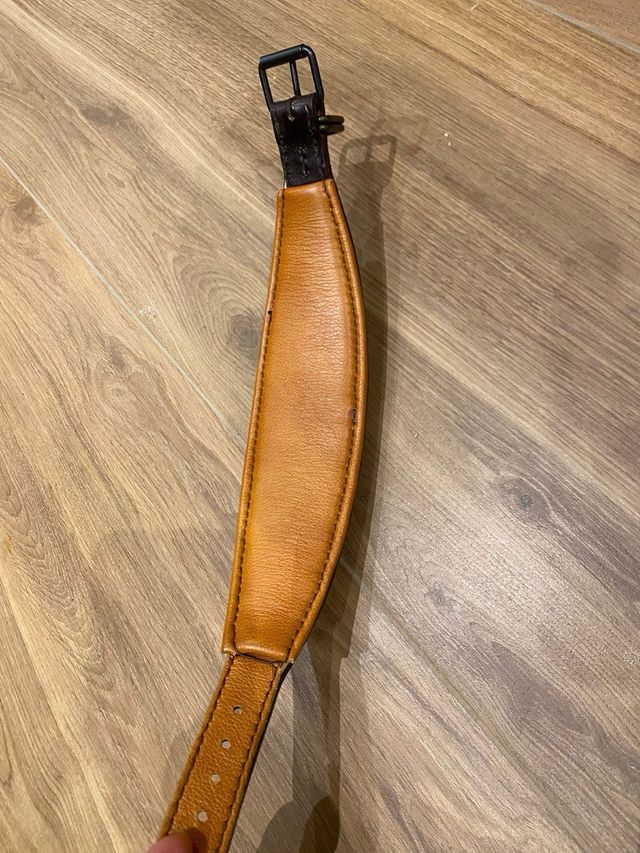 COLLAR PARA PERRO DE CUERO NATURAL