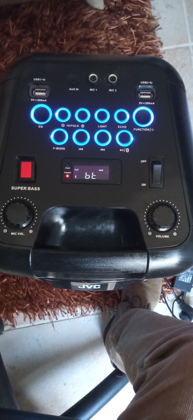 Altavoces JVC Bluetooth