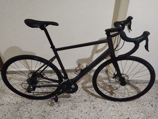 Bicicleta gravel-carretera triban rc500
