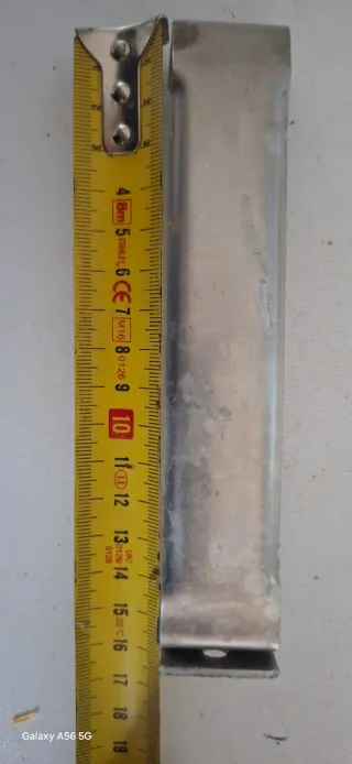 Ganchos   Canalones aluminio 16 centímetros largo