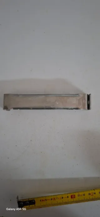 Ganchos   Canalones aluminio 16 centímetros largo