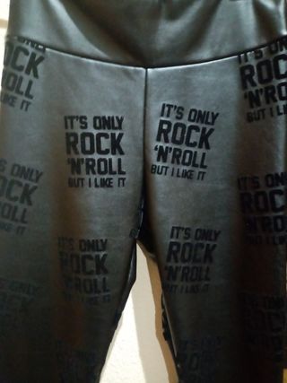 LEGGINGS TIPO CUERO