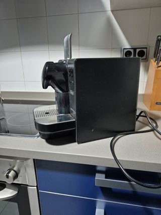 Cafetera nespresso delonghi