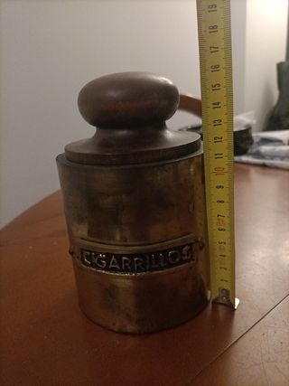 Tarro de tabaco antiguo