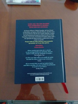 Cuentos de buenas noches para niñas rebeldes: 100 historias de mujeres extraordinarias