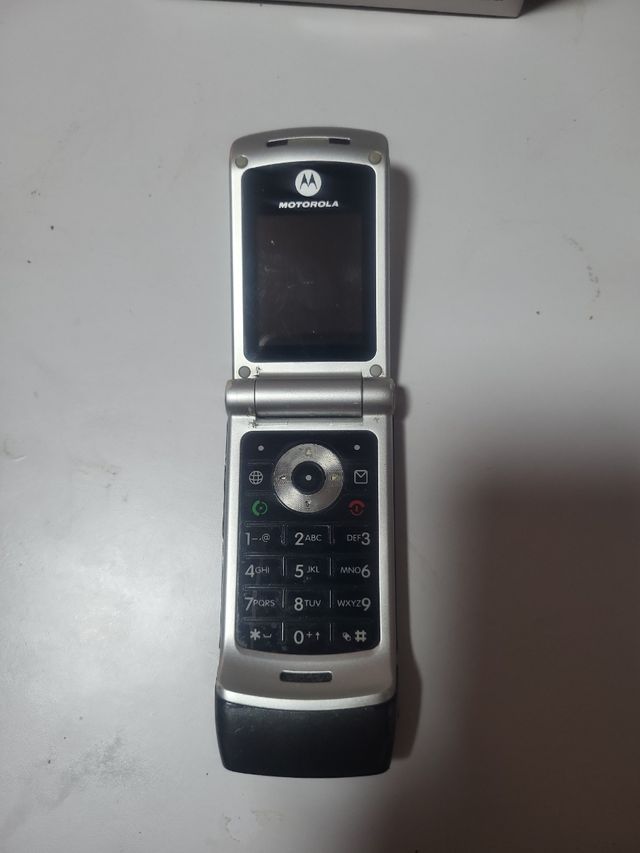 Vecchio cellulare Motorola