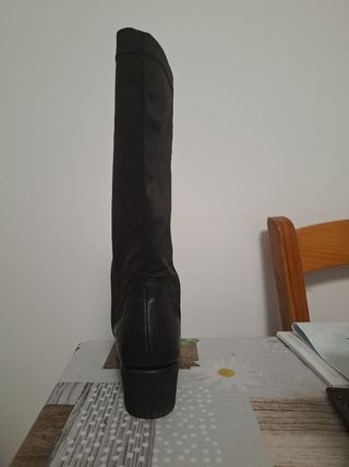 Botas altas de piel