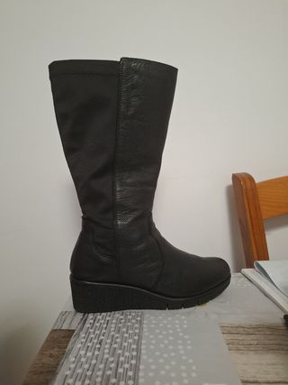 Botas altas de piel