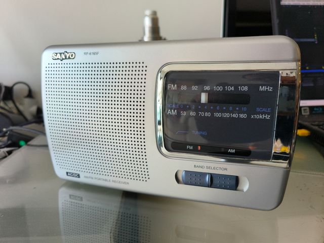 Radio SANYO RP-6165F AM-FM Nuevo