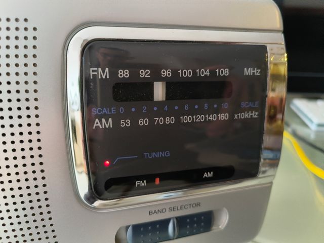 Radio SANYO RP-6165F AM-FM Nuevo