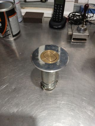 Base empotrable cerradura