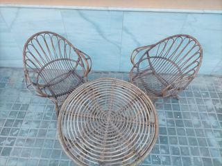 Conjunto de mesa + cristal + 2 sillones