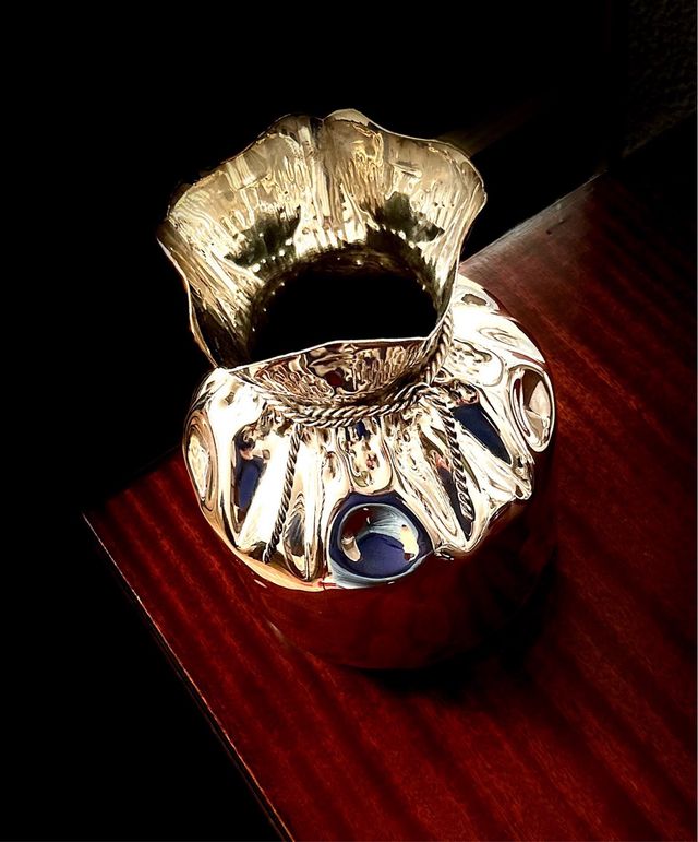 Jarrón vintage plateado. 