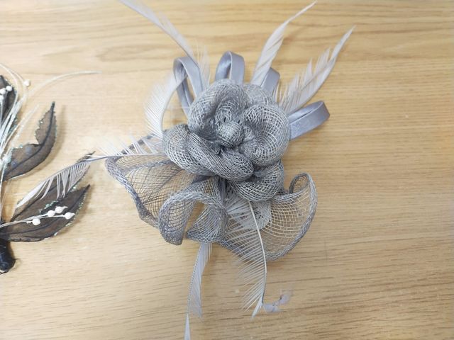 Adorno solapa o cabeza