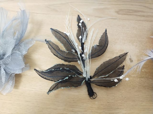 Adorno solapa o cabeza