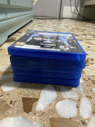 Playstation 4 slim con 2 juegos y un mando