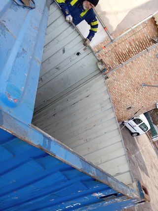 REPARACION DE CONTENEDORES MARITIMOS