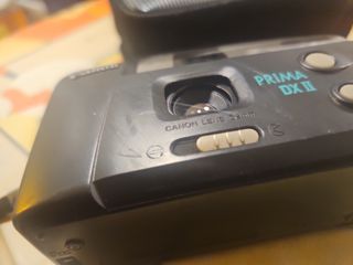 Cámara vintage marca Canon Prima DX II