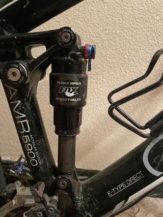 Bici de descenso ghost AMR 5900