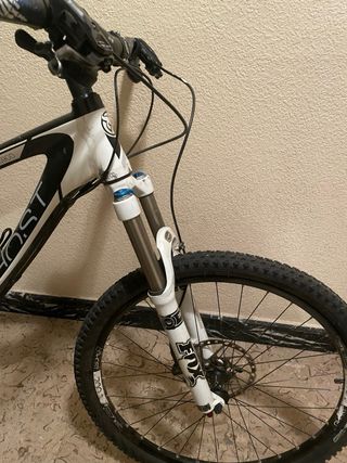 Bici de descenso ghost AMR 5900