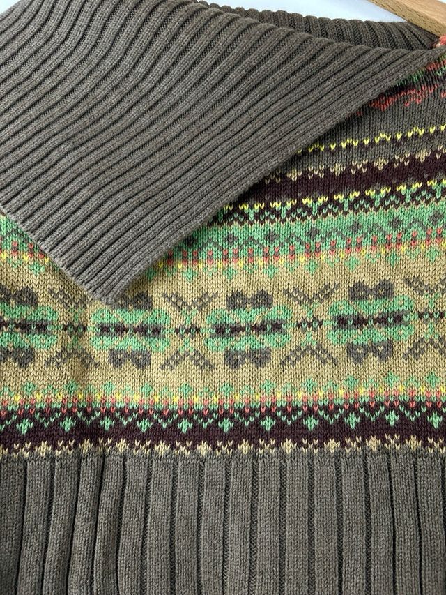 Jersey croptop estampado cuello largo