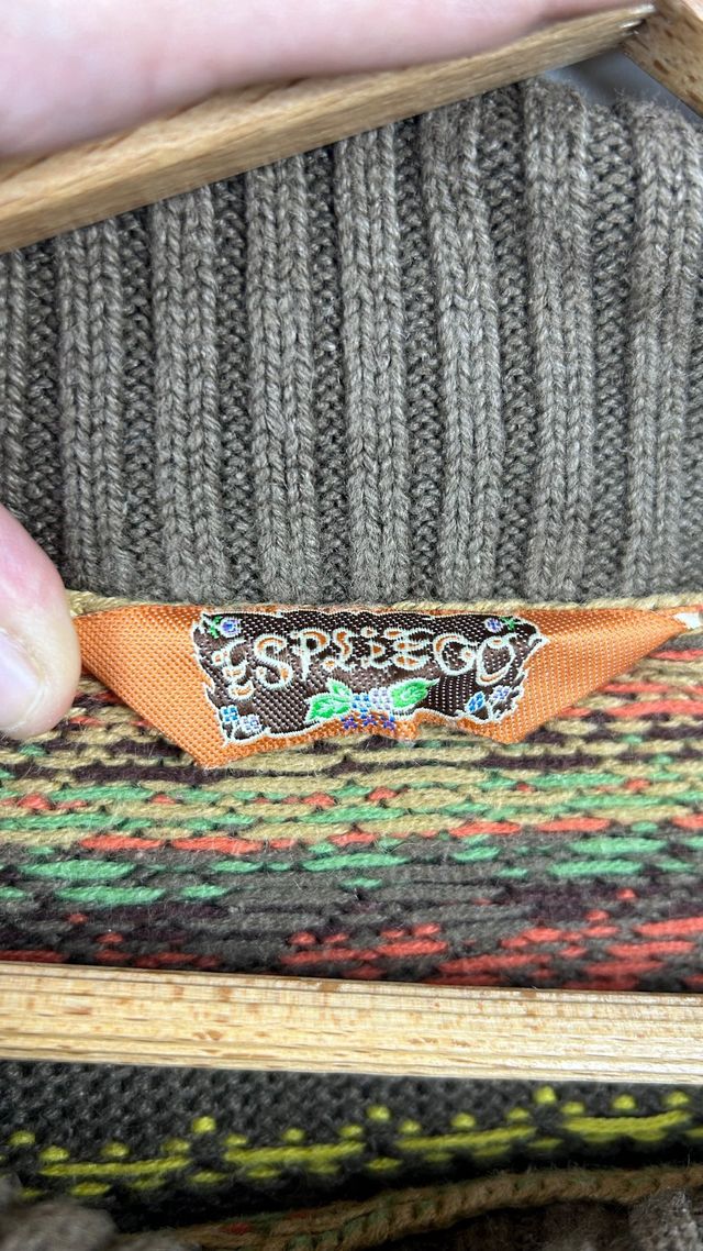 Jersey croptop estampado cuello largo