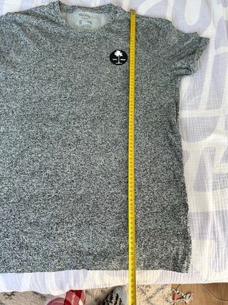 Camiseta Bershka con detalle estampado