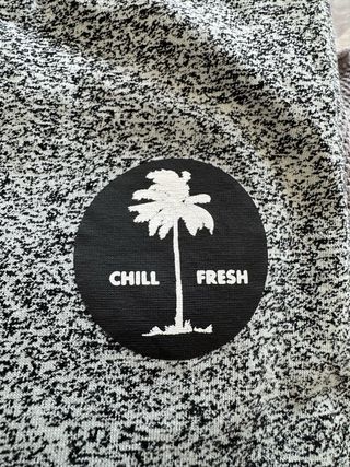 Camiseta Bershka con detalle estampado