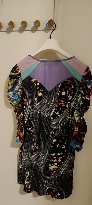 Preciosa camiseta CUSTO Barcelona