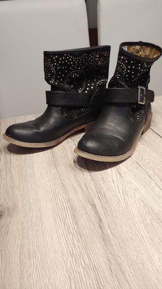 pacchetto due boots neri