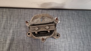 Soporte caja cambios Audi a4,a5 ref. 8k0399151