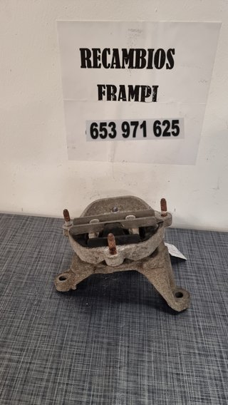 Soporte caja cambios Audi a4,a5 ref. 8k0399151