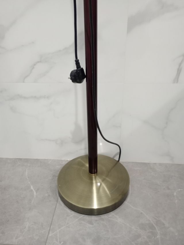 Lámpara de suelo vintage