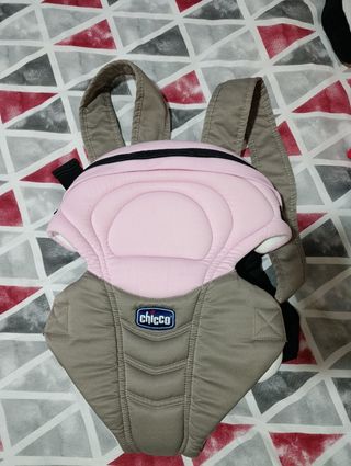 Mochila porteo marca Chicco