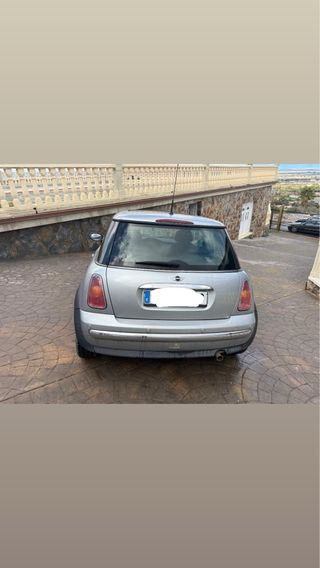 MINI one 2005