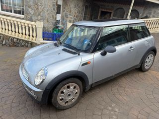 MINI one 2005