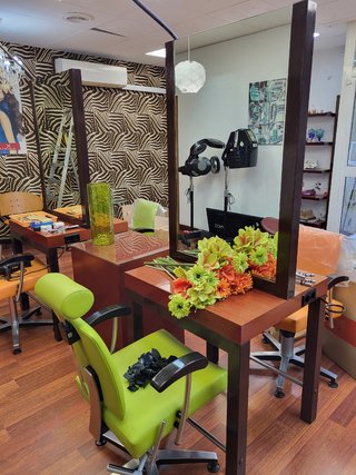 Muebles peluquería y productos