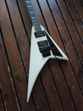 Js32 rr marfil wh guitarra eléctrica