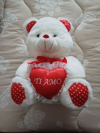 Orsacchiotto di peluche