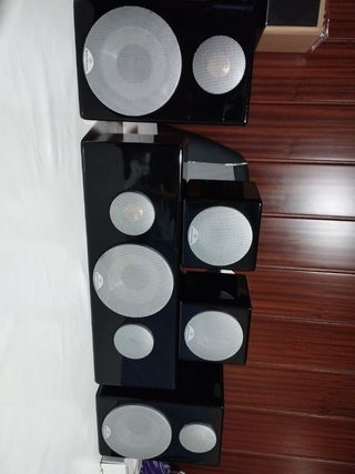 Altavoces monitor audio 