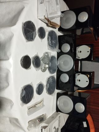 Altavoces monitor audio 