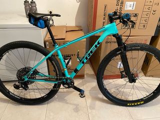 Bicicleta de montaña Trek Superfly 9.8