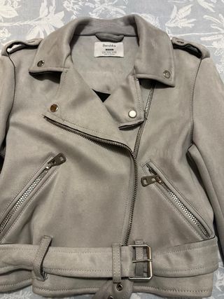 Cazadora biker efecto piel bershka